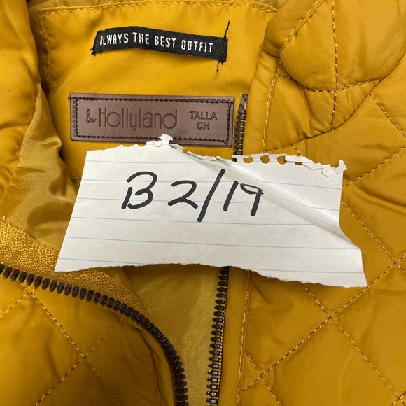 NWOT Hollyland Puffer Vest | Size Small - Picture 4 of 5